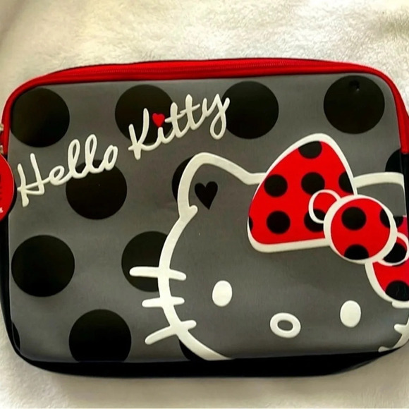⭐️HELLO KITTY NWT 13” laptop bag - Picture 1 of 4
